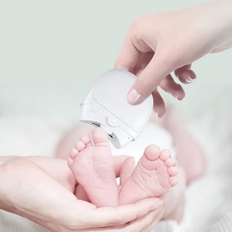 Manucure facile avec coupe-ongles électrique 02